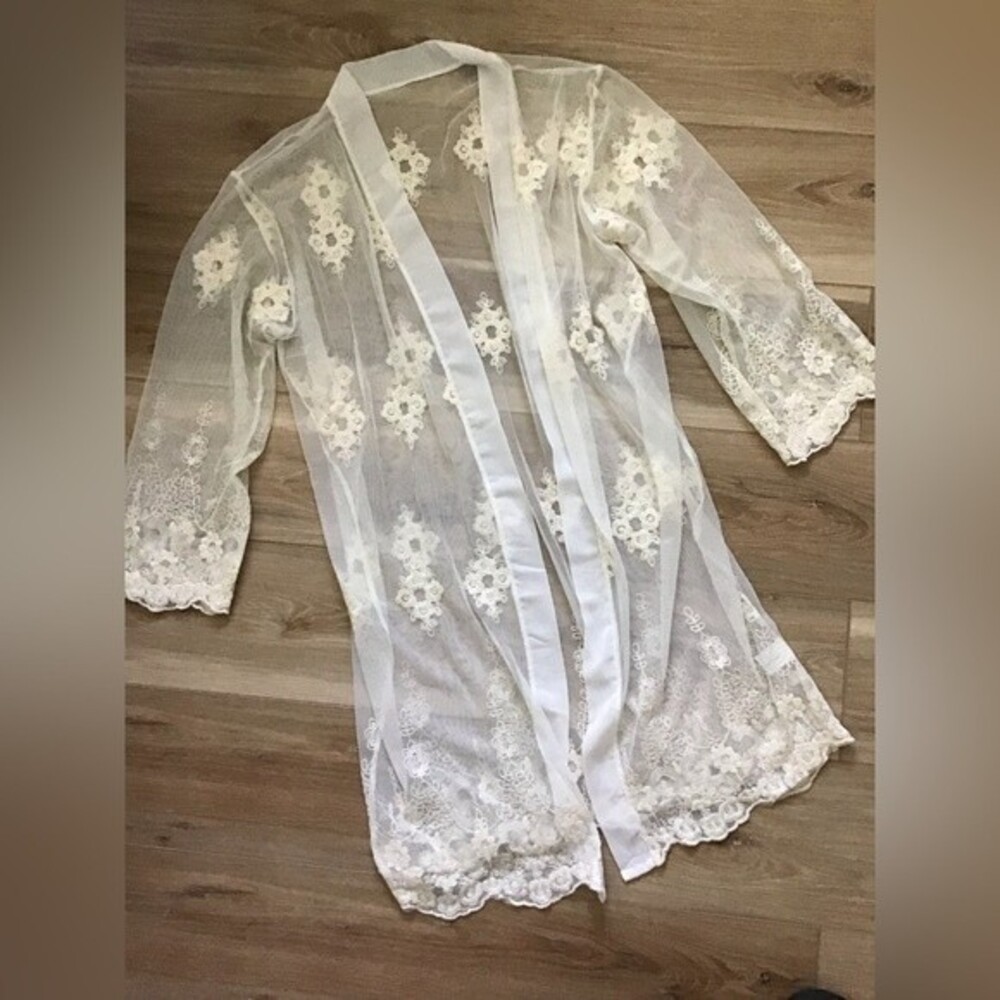 Boho Mesh and Lace Appliqué Kimono M